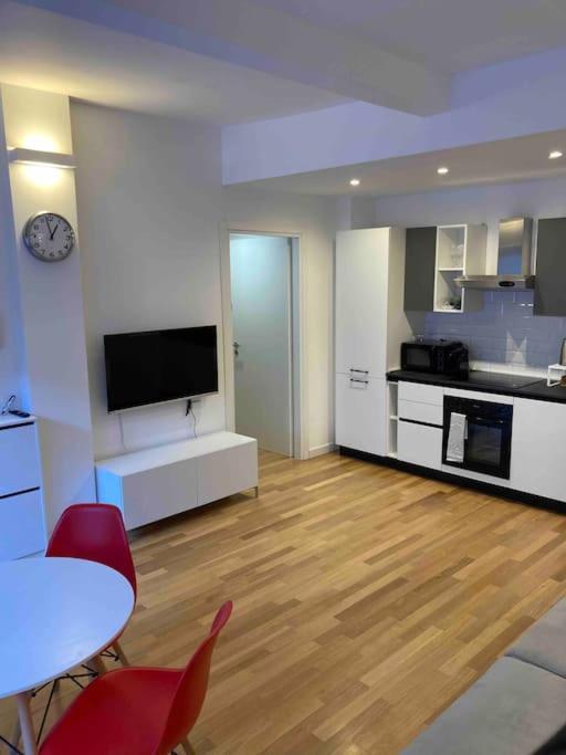 Bilocale Zona Bocconi-Navigli Villa Milan Bagian luar foto