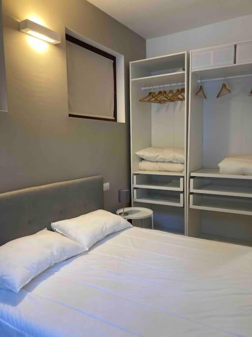 Bilocale Zona Bocconi-Navigli Villa Milan Bagian luar foto